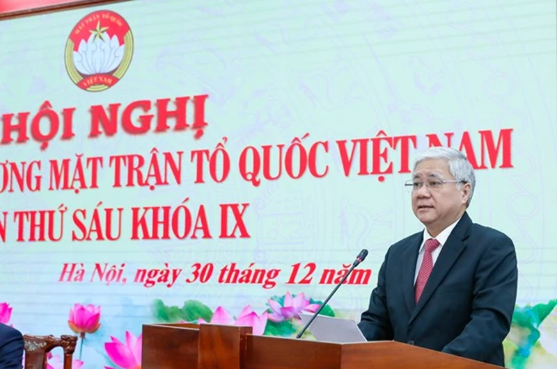 Chủ tịch Ủy ban Trung ương Mặt trận Tổ quốc Việt Nam Đỗ Văn Chiến phát biểu tại Hội nghị.