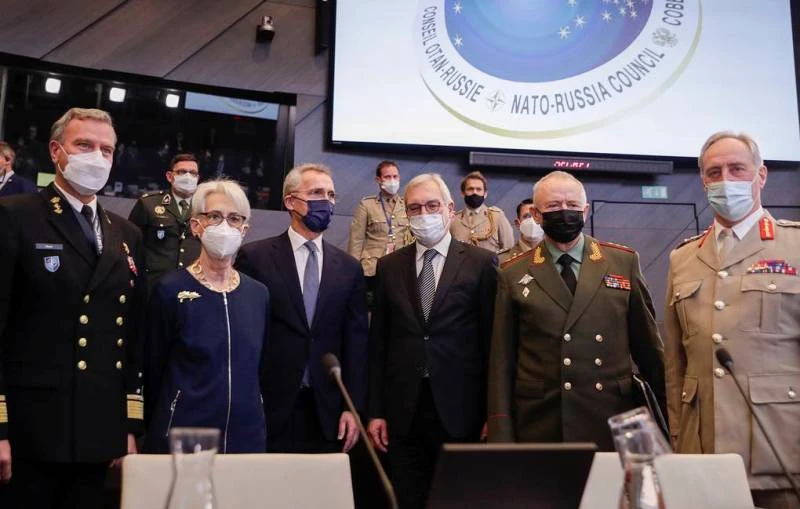 Các quan chức NATO và Nga tại cuộc họp của Hội đồng Nga-NATO. (Nguồn TASS)