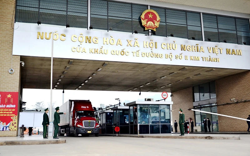 Thông quan hàng hóa qua Cửa khẩu đường bộ Kim Thành (Việt Nam) - Bắc Sơn (Trung Quốc)