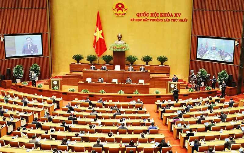 Quang cảnh phiên họp.