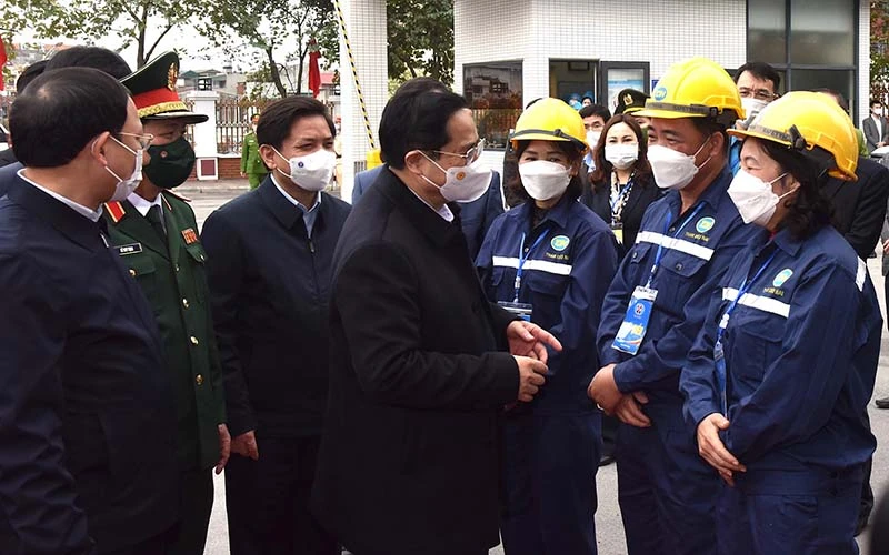 Thủ tướng Phạm Minh Chính chúc Tết cán bộ, công nhân, người lao động ngành Than tại Công ty cổ phần Than Đèo Nai thuộc Tập đoàn Công nghiệp Than-Khoáng sản Việt Nam.