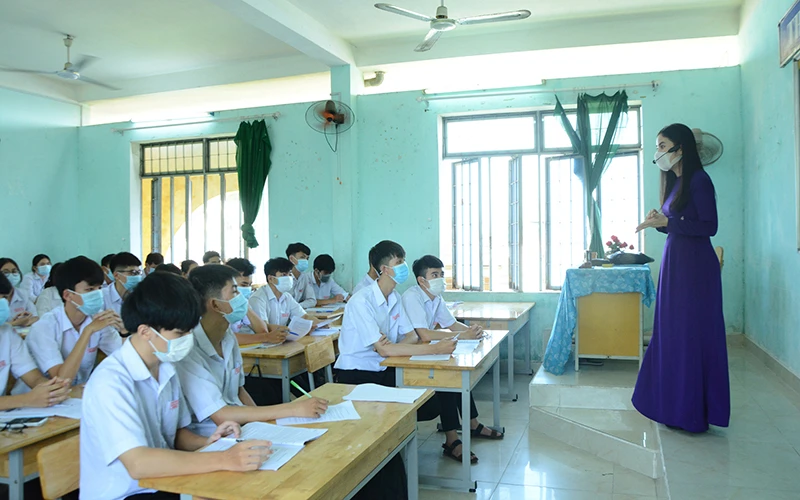 Học sinh Quảng Ngãi trở lại trường học trực tiếp từ ngày 7/2.