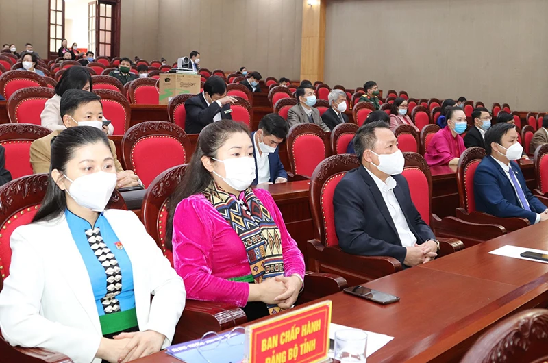 Các đại biểu tham dự lễ gặp mặt kỷ niệm 92 năm thành lập Đảng Công sản Việt Nam.