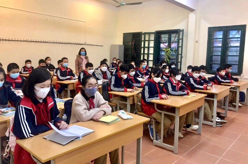 Thường trực Thành ủy Hà Nội yêu cầu bảo đảm an toàn cho học sinh, sinh viên trở lại trường.