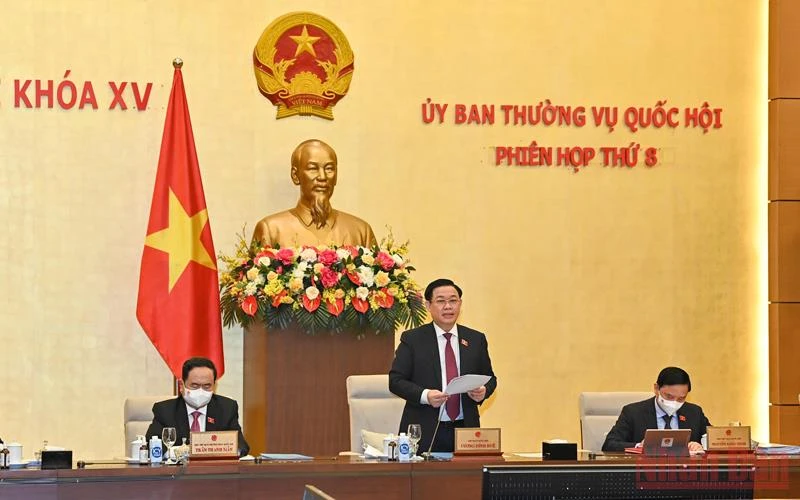 Chủ tịch Quốc hội Vương Đình Huệ phát biểu khai mạc phiên họp thứ 8. (Ảnh: Duy Linh) 