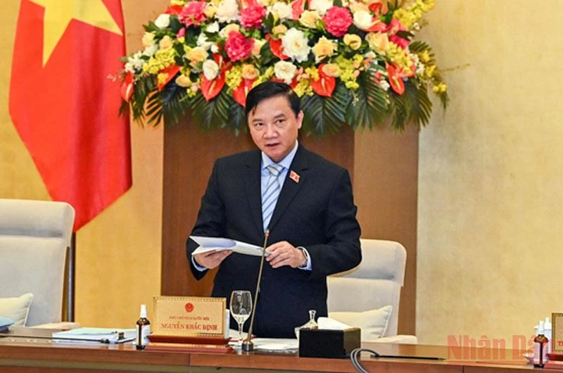 Phó Chủ tịch Quốc hội Nguyễn Khắc Định phát biểu kết luận nội dung phiên họp. (Ảnh: DUY LINH)