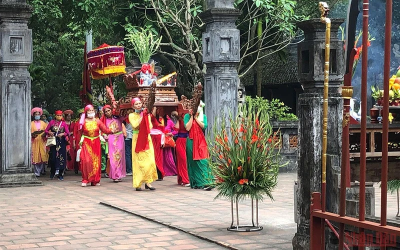 Một lễ hội đầu năm 2021 ở Hoa Lư, Ninh Bình. 