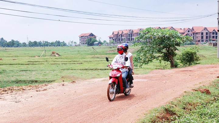 Giá bất động sản vùng ven Hà Nội đã tăng đáng kể trong thời gian qua. Ảnh: NGUYỆT ANH