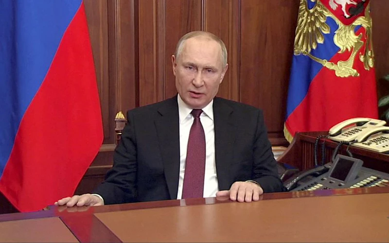 Ông Putin trong video thông báo bắt đầu triển khai chiến dịch quân sự tại miền Đông Ukraine, ngày 24/2. (Ảnh: Reuters)