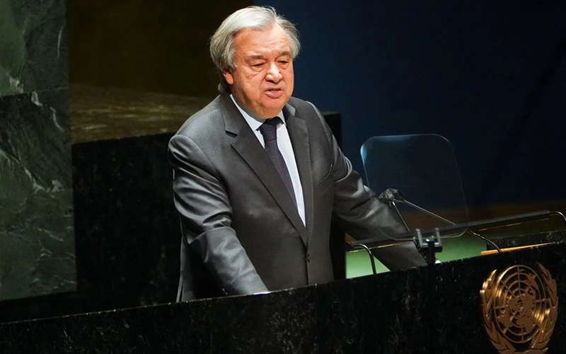  Tổng Thư ký Liên hợp quốc Antonio Guterres phát biểu tại phiên họp đặc biệt lần thứ 11 của Liên hợp quốc. (Ảnh: Reuters)