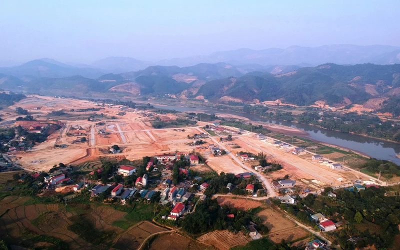 Toàn cảnh khu tái định cư Cảng Hàng Không sa Pa tại xã Cam Cọn, huyện Bảo Yên (Lào Cai)