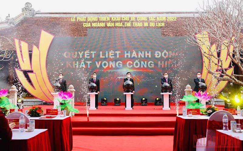 Lãnh đạo Đảng, Nhà nước, Bộ Văn hóa, Thể thao và Du lịch, tỉnh Nghệ An nhấn nút phát động triển khai công tác năm 2022 của ngành Văn hóa, Thể thao và Du lịch. 