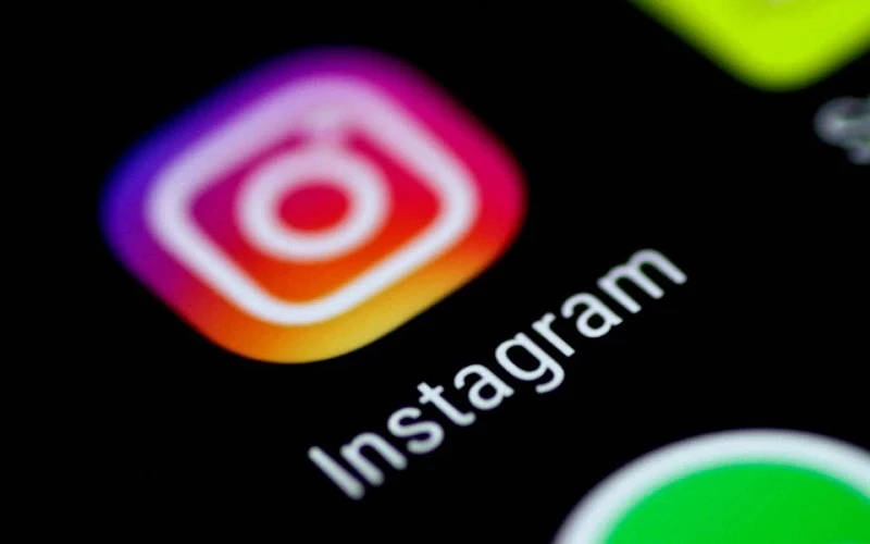 Tính năng mới sẽ cho phép các bậc phụ huynh xem những tài khoản mà con cái họ theo dõi trên Instagram. (Ảnh: Reuters)