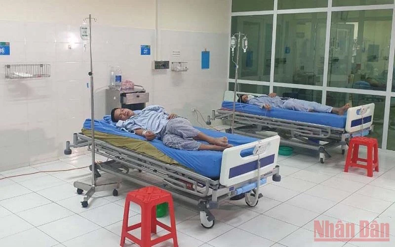 Các nạn nhân đang được cấp cứu, điều trị tại Bệnh viện đa khoa tỉnh Bắc Kạn. 