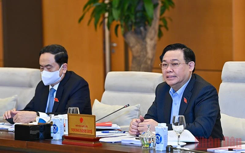 Chủ tịch Quốc hội Vương Đình Huệ phát biểu ý kiến tại phiên họp. (Ảnh: DUY LINH)