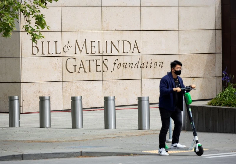 Cổng trụ sở Quỹ Bill & Melinda Gates ở Seattle, Washington, Mỹ. Ảnh: Reuters.