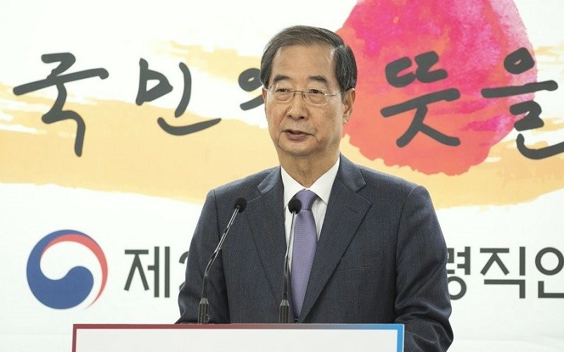 Thủ tướng Hàn Quốc: Hãy xem hình ảnh về Thủ tướng Hàn Quốc, người đã dẫn dắt đất nước này vượt qua các thử thách và trở thành một quốc gia tiên tiến. Thủ tướng Lee Nak-Yeon là một nhân vật đầy cảm hứng và kinh nghiệm, và hình ảnh này sẽ giúp bạn hiểu thêm về ông.