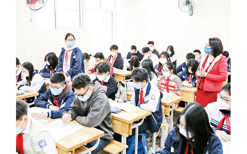 Giờ ôn tập của học sinh lớp 9 Trường THCS Ngọc Lâm, quận Long Biên. (Ảnh THANH TÙNG)