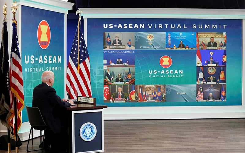 Tổng thống Mỹ Joe Biden dự Hội nghị thượng đỉnh trực tuyến với các nhà lãnh đạo ASEAN, 26/10/2021 - Ảnh: REUTERS