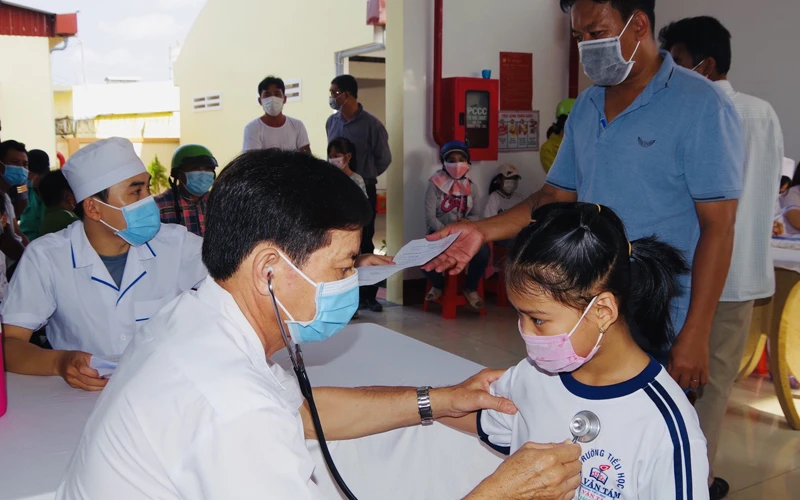 Bệnh viện Quân dân y Bạc Liêu triển khai tiêm vaccine phòng Covid-19 cho trẻ từ 5 đến 12 tuổi.