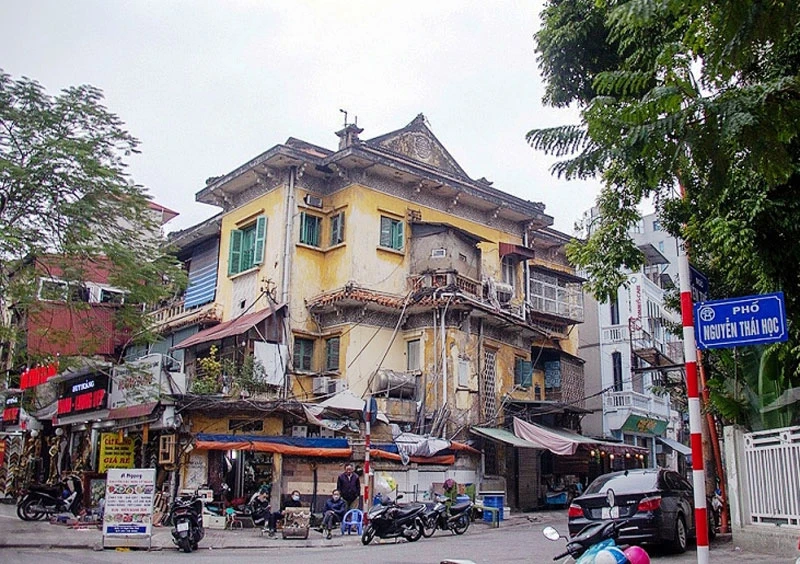 Biệt thự cũ trên phố Nguyễn Thái Học. (Ảnh: XD)