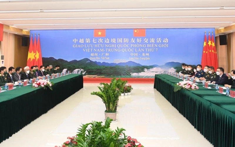 Đoàn đại biểu Bộ Quốc phòng hai nước Việt Nam-Trung Quốc hội đàm.