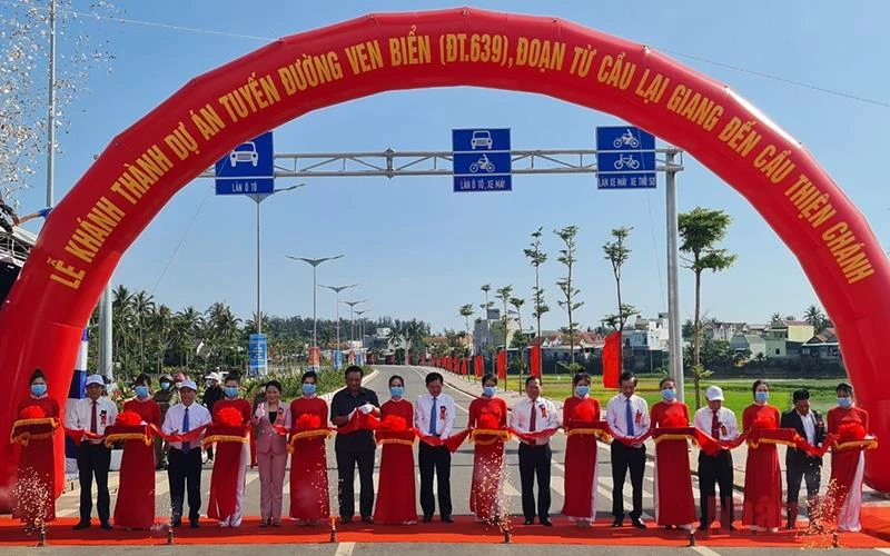 Lễ khánh thành tuyến đường ven biển trên địa bàn thị xã Hoài Nhơn, tỉnh Bình Định.