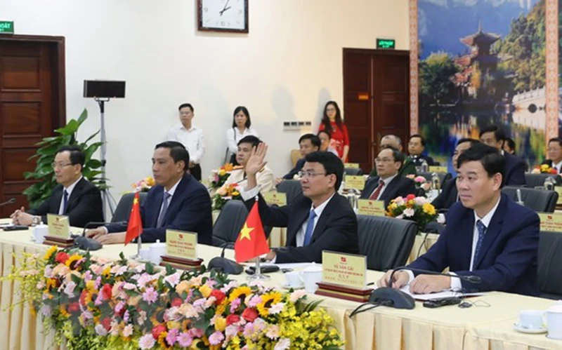 Ông Đặng Xuân Phong, Ủy viên Trung ương Đảng, Bí thư Tỉnh ủy Lào Cai phát biểu tại hội nghị. (Ảnh: Quốc Khánh/TTXVN)