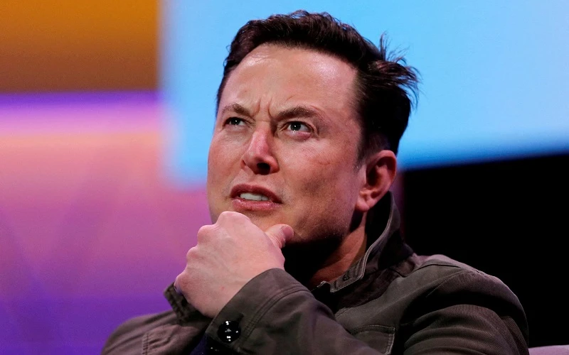 Tỷ phú Elon Musk đã bán 2,6% cổ phần của mình tại Công ty xe điện Tesla trong 2 phiên giao dịch 26 và 27/4. (Ảnh: Reuters)
