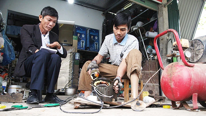 Nạn nhân bom mìn ở tỉnh Quảng Bình vươn lên phát triển kinh tế. Ảnh: Cổng TTĐT Bộ Lao động - Thương binh và Xã hội.