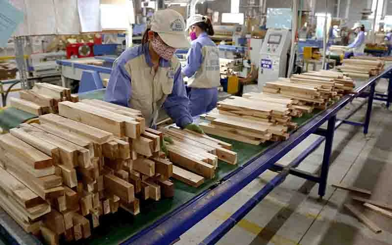 Chi phí logistics tăng cao gây khó khăn cho ngành gỗ xuất khẩu.