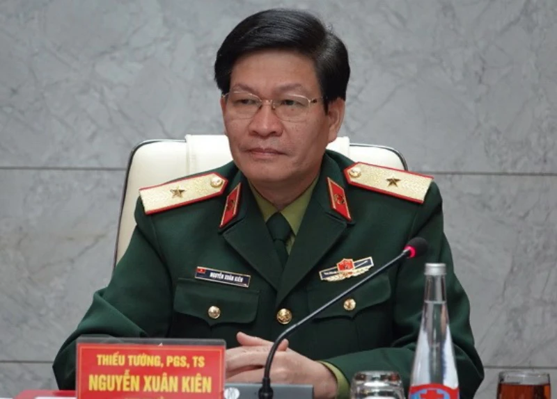 Thiếu tướng, Phó giáo sư, tiến sĩ Nguyễn Xuân Kiên. (Ảnh: QĐND)