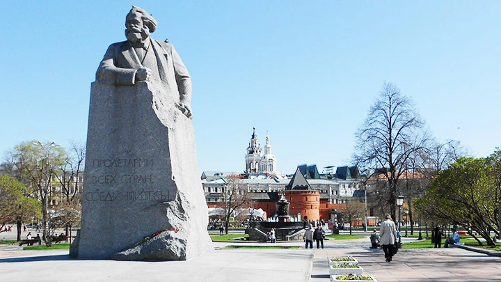 Tượng đài Karl Marx tại Thủ đô Moscow của Nga. Ảnh: GETTY