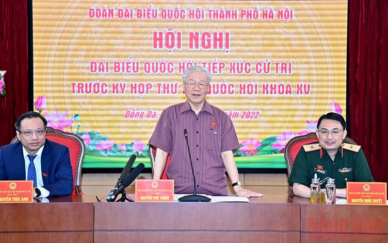 Tổng Bí thư Nguyễn Phú Trọng phát biểu tại buổi tiếp xúc cử tri đơn vị bầu cử số 1, thành phố Hà Nội.
