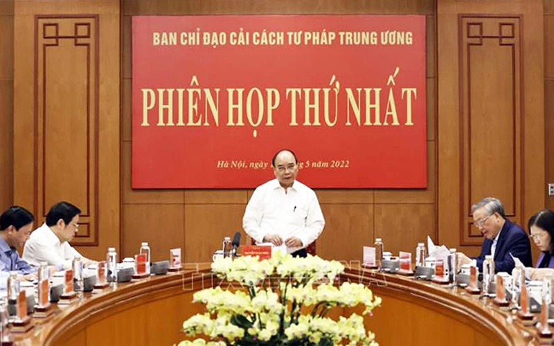Chủ tịch nước Nguyễn Xuân Phúc phát biểu chỉ đạo tại cuộc họp. (Ảnh: TTXVN) 