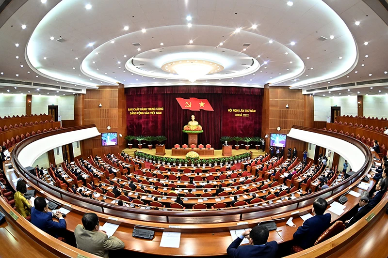 Quang cảnh phiên bế mạc Hội nghị lần thứ 5 Ban Chấp hành Trung ương Đảng khóa XIII. Ảnh: ĐĂNG KHOA