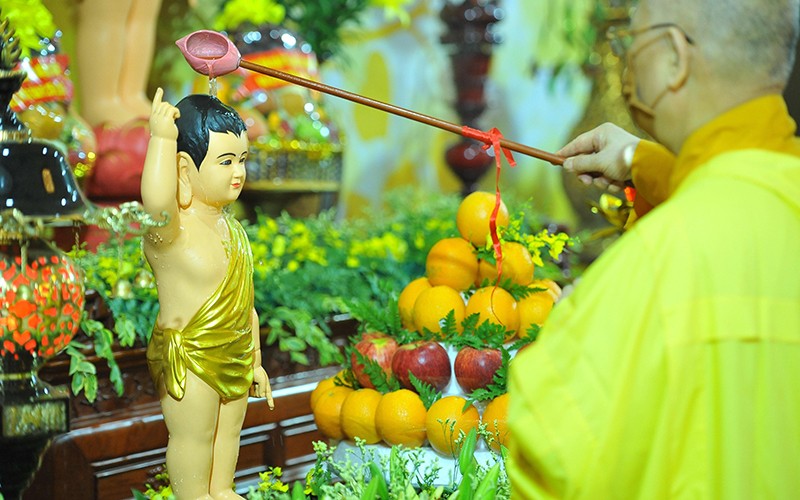 TT Thích Thiện Thuận thuyết giảng tại Lễ đài Phật Đản BRVT  Viện Chuyên  Tu