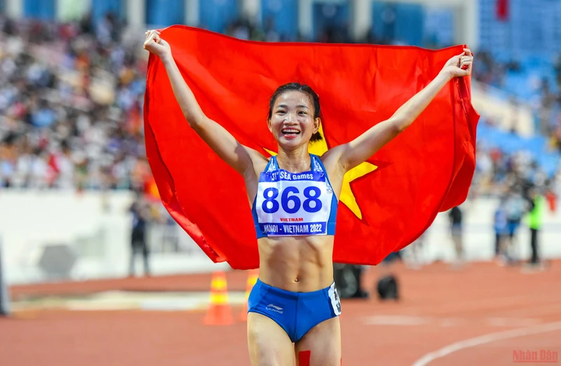 Nguyễn Thị Oanh phá kỷ lục SEA Games trong ngày điền kinh liên tiếp “gặt vàng”