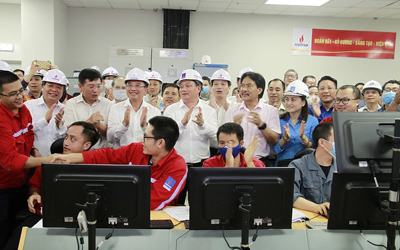 Nhà máy Nhiệt điện Thái Bình 2 thành công hòa lưới điện đồng bộ Tổ máy số 1. 