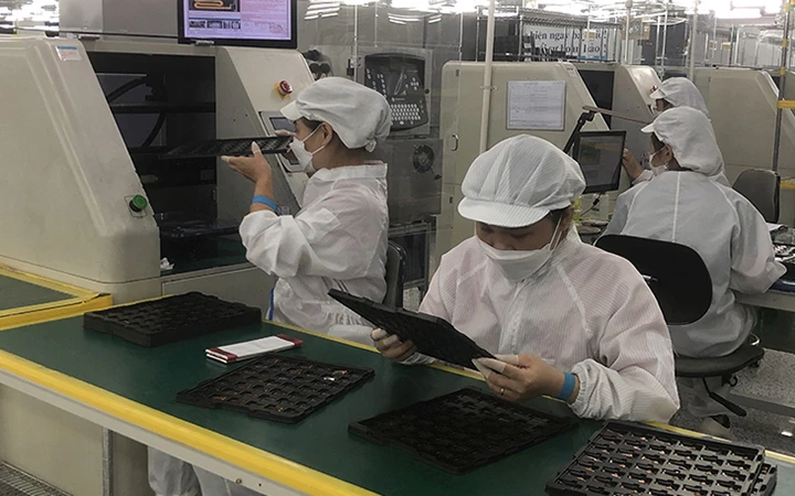 Lao động tại nhà máy thuộc Công ty CrucialTec, khu công nghiệp Yên Phong, Bắc Ninh (Ảnh minh họa: Thái Sơn).