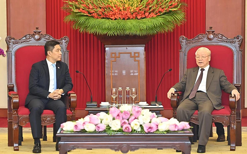 Tổng Bí thư Nguyễn Phú Trọng tiếp Chủ tịch Quốc hội Singapore Tan Chuan-Jin. Ảnh: ĐĂNG KHOA
