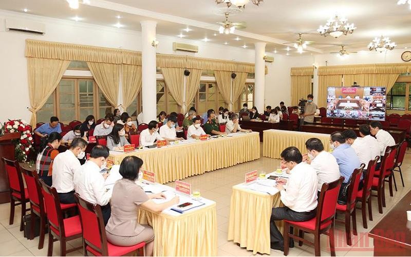 Các đại biểu Quốc hội thành phố Hà Nội tiếp xúc cử tri chuẩn bị cho kỳ họp thứ 3, Quốc hội khóa XV.