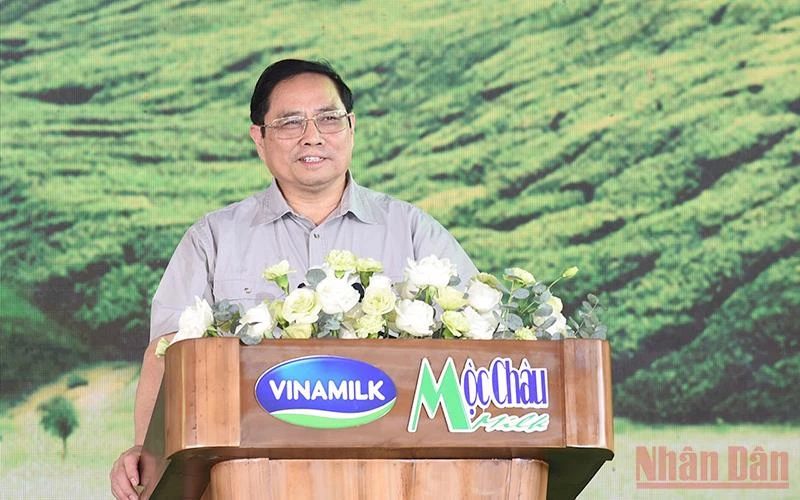 Thủ tướng Phạm Minh Chính phát biểu ý kiến tại Lễ khởi công Dự án Tổ hợp thiên đường sữa Mộc Châu.