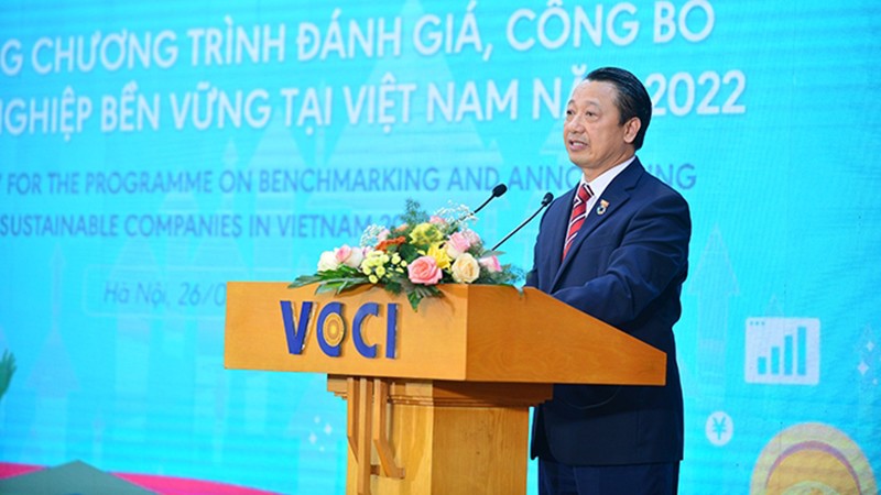 Ông Nguyễn Quang Vinh phát biểu khai mạc Lễ phát động Chương trình đánh giá, công bố các doanh nghiệp bền vững (CSI) 2022. 