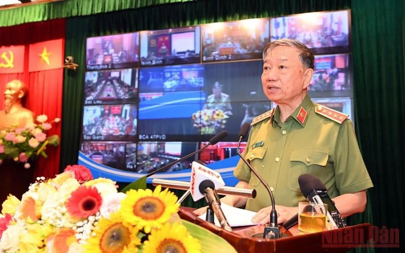 Bộ trưởng Công an Tô Lâm phát biểu chỉ đạo Hội nghị.
