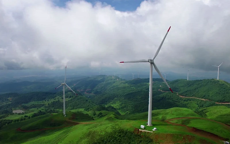 Công trình điện gió ở huyện Hoa Ninh, tỉnh Vân Nam, Trung Quốc. (Ảnh: Nhân dân nhật báo)