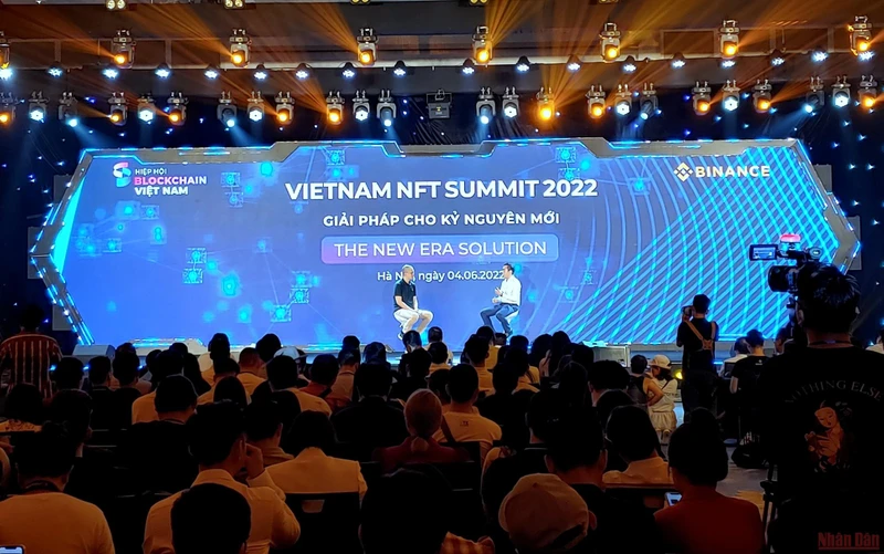 Toàn cảnh sự kiện “Việt Nam NFT Summit 2022 - Giải pháp cho kỷ nguyên mới”. (Ảnh: TRUNG HƯNG)