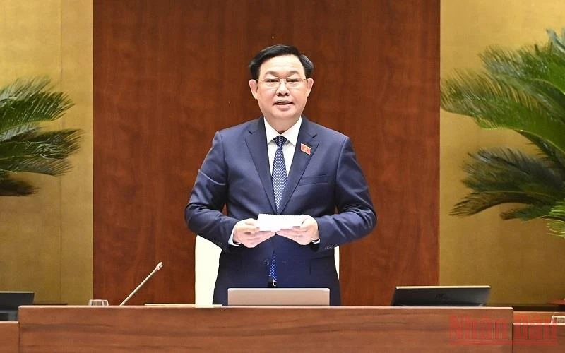 Chủ tịch Quốc hội Vương Đình Huệ phát biểu kết luận phần chất vấn nhóm vấn đề thứ nhất. (Ảnh: LINH KHOA)