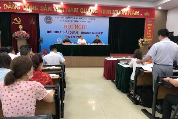 Hội Nghị đối thoại Hải quan - doanh nghiệp tỉnh Hưng Yên năm 2022.