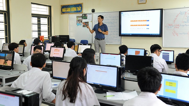 Giờ học môn tin học Trường THPT Phan Huy Chú, quận Đống Đa, TP Hà Nội. Ảnh: ĐỨC ANH